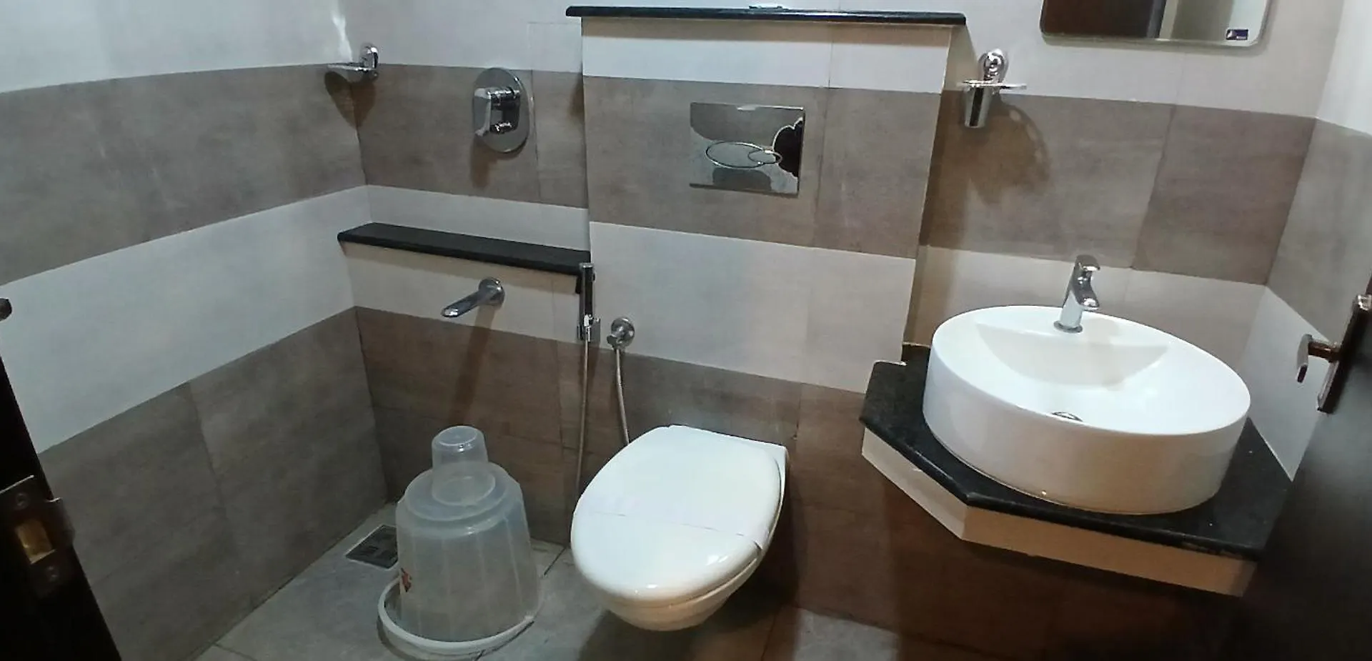 Hotel Pankaj Residency Guruvāyūr